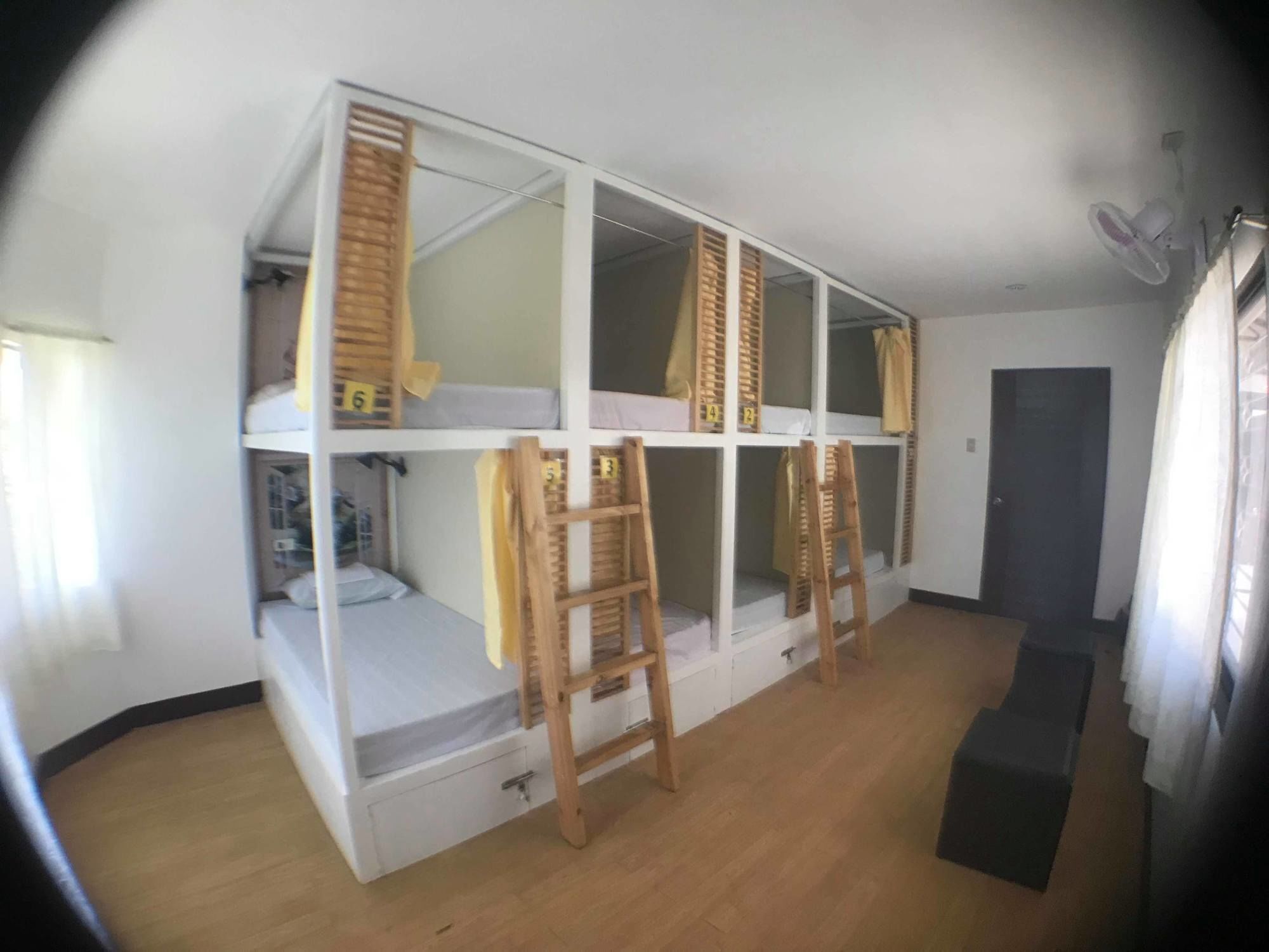 HIS Capsule Hostel Tacloban Exterior foto